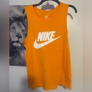 Nike tank